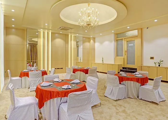 Treebo Premium Golden Bliss Trimurti Nagar Square Nagpur